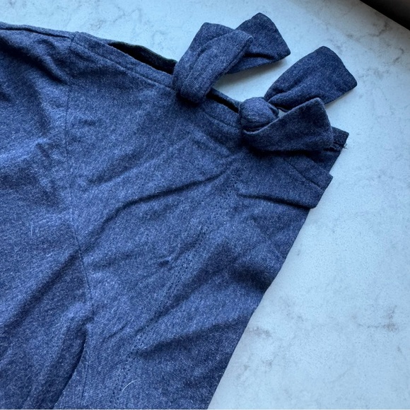 Banana Republic designer tee - Picture 5 of 5